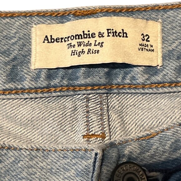 Abercrombie & Fitch Wide Leg High Rise Jeans Light Wash Size 32 - Picture 2 of 7